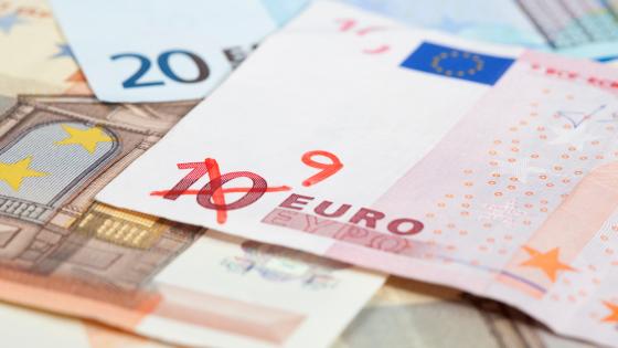 通货膨胀概念与欧元纸币