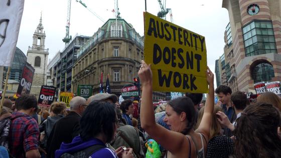 反对紧缩措施的抗议在伦敦