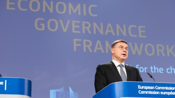 Valdis Dombrovskis执行副总裁对经济工作的人
